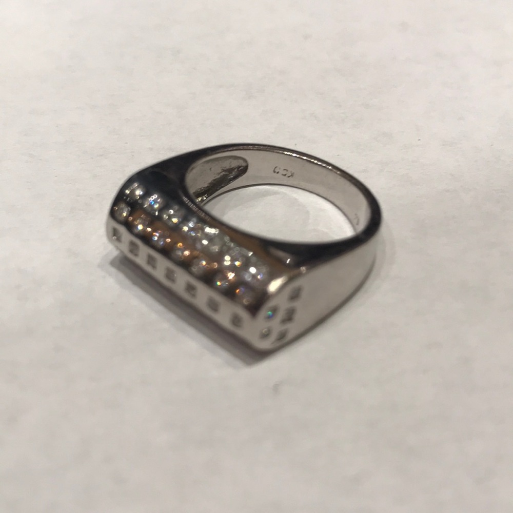 Diamond Ring - Picture 2 of 4